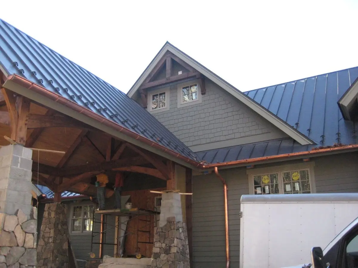 Craftsman Roofing team delivering quality roofing work in Latta Road